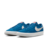 Nike SB Zoom Blazer Low Pro GT Skate Angle 2