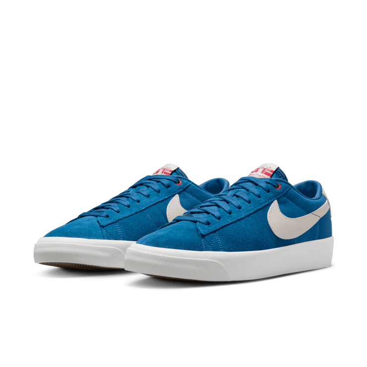 Nike SB Zoom Blazer Low Pro GT Skate Angle 2