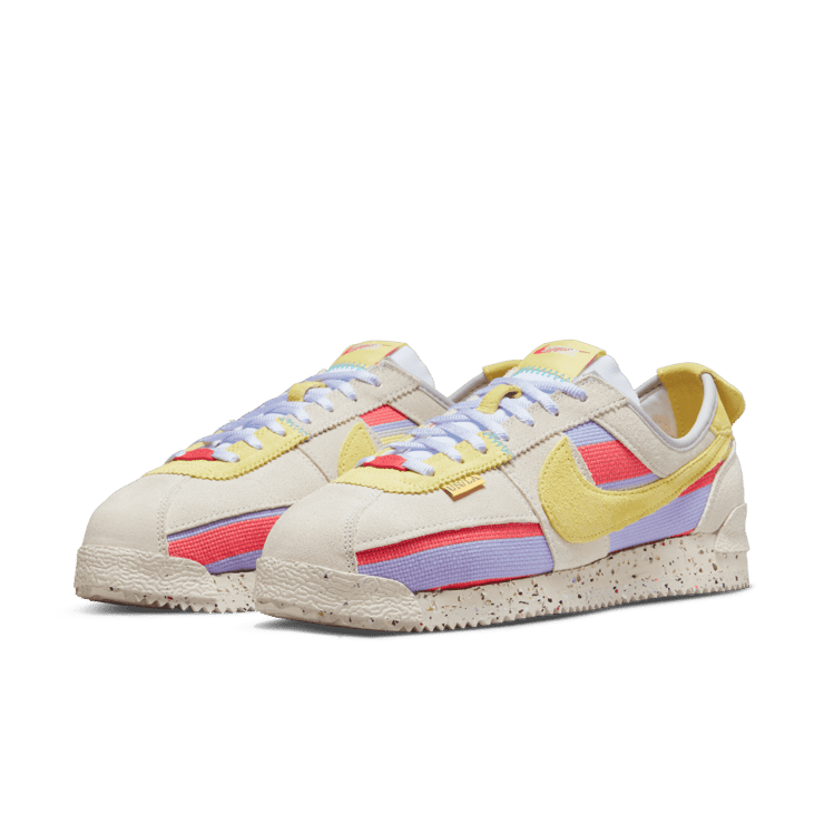 Nike Cortez Union Lemon Frost Angle 2