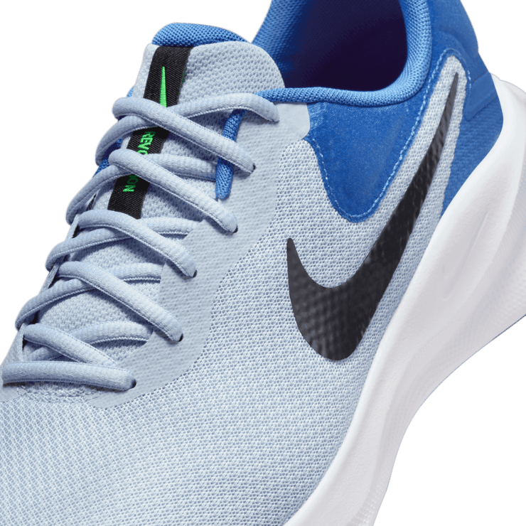 Nike Revolution 7 Road (Extra Wide) Angle 4