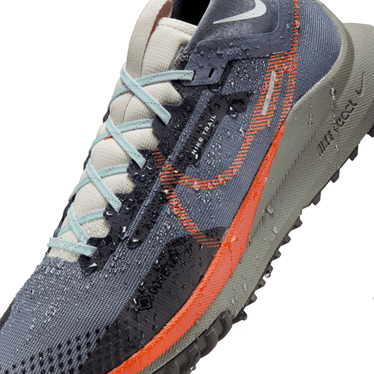 Nike React Pegasus Trail 4 GORE-TEX 'Light Carbon Dark Cosmic Clay' Angle 9