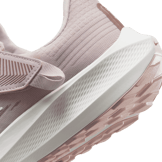 Nike Air Zoom Pegasus 39 FlyEase 'Platinum Violet' (W) Angle 5