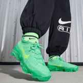 Nike Air VaporMax 2023 Flyknit 'Green Shock' (W) Angle 0