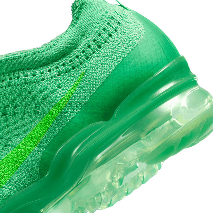 Nike Air VaporMax 2023 Flyknit 'Green Shock' (W) Angle 6