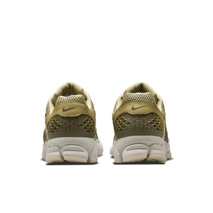 Nike Zoom Vomero 5 Neutral Olive Angle 3