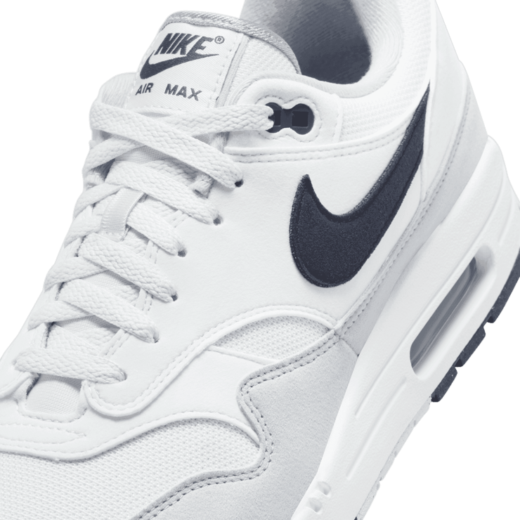 Nike Air Max 1 Platinum Tint Dark Obsidian Angle 5