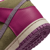 Nike Dunk High Dynamic Berry Angle 5