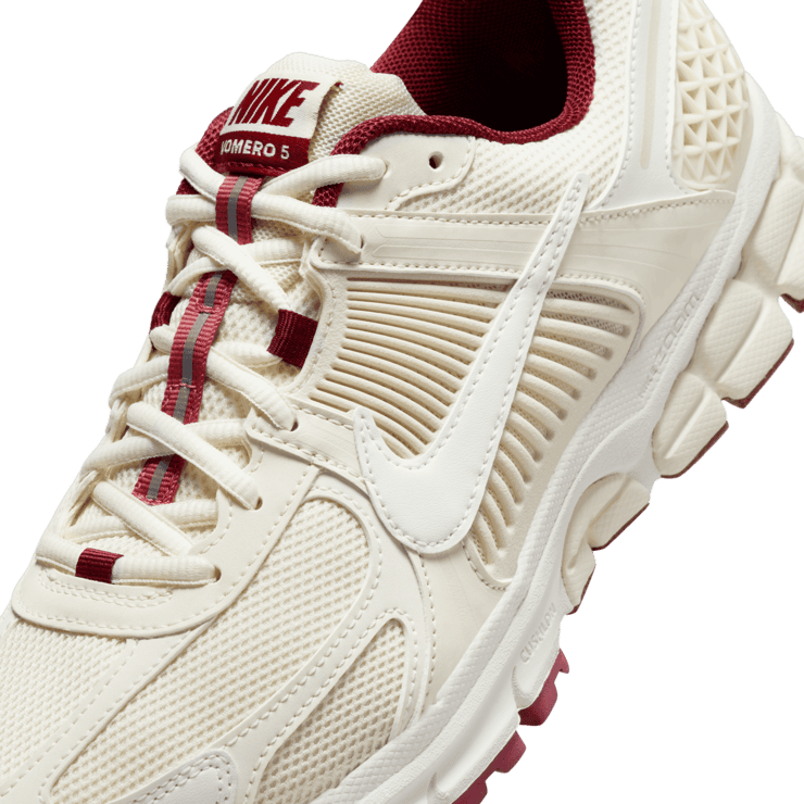 Nike Zoom Vomero Valentine's Day (W) HF0737-111 - Main Image