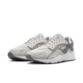 Nike Air Huarache Runner 'Light Iron Ore' Angle 3
