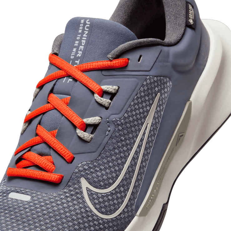 Nike Juniper Trail 2 GORE-TEX 'Light Carbon Dark Cosmic Clay' Angle 4