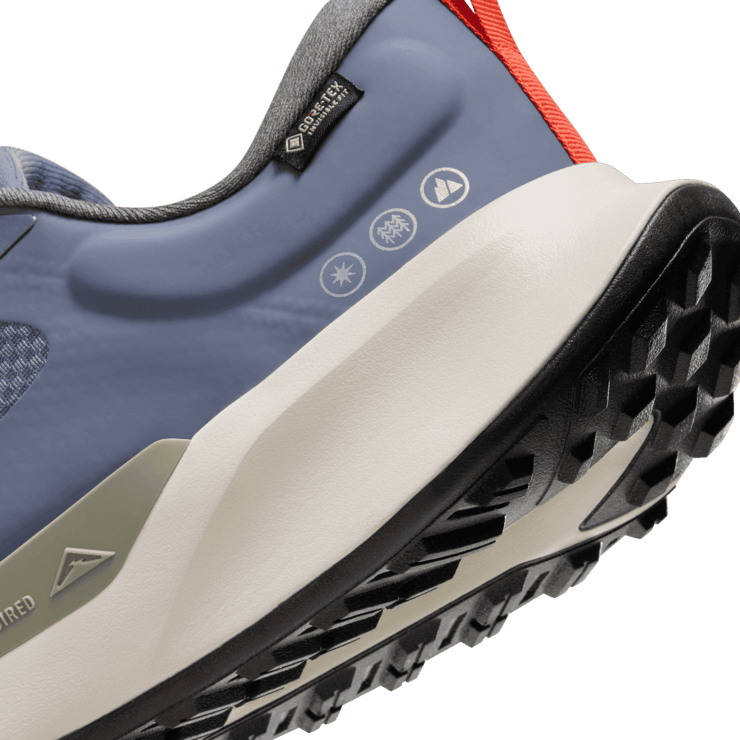 Nike Juniper Trail 2 GORE-TEX 'Light Carbon Dark Cosmic Clay' Angle 5
