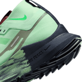 Nike React Pegasus Trail 4 GORE-TEX 'Vapor Green Dark Thunder Blue' (W) Angle 5