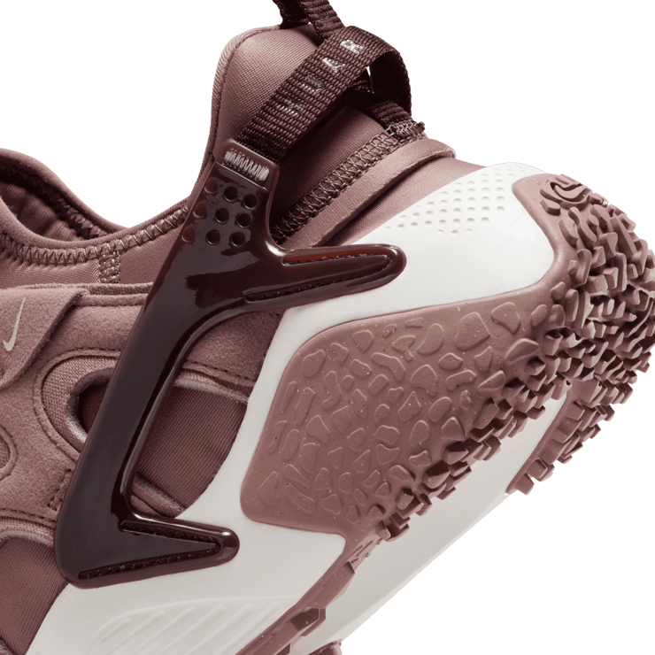 Nike Air Huarache Craft Angle 6