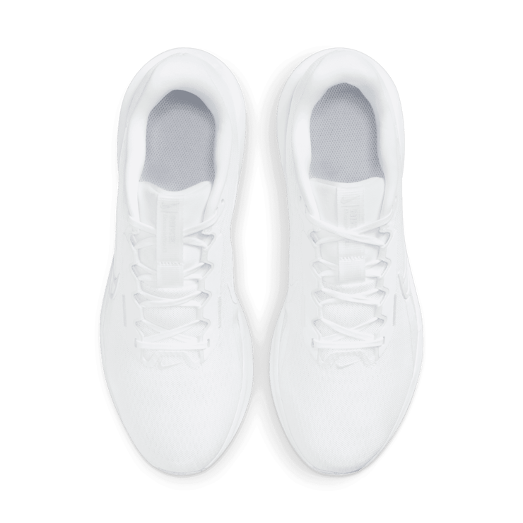 Nike Downshifter 13 Road Angle 1