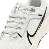 Nike Air Zoom Pegasus 40 'Sail Black' (W) Angle 5