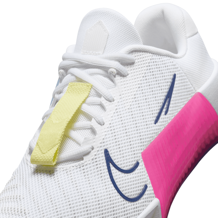 Nike Metcon 9 'White Fierce Pink' Angle 4