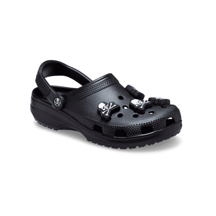 Crocs Classic Clog Mastermind Black Angle 2