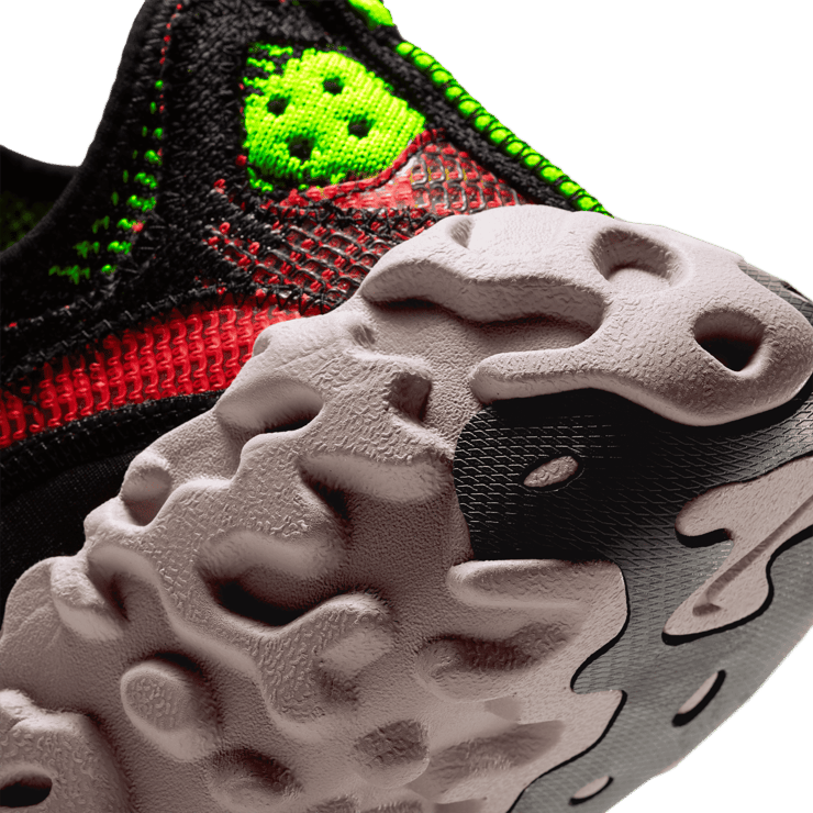 Nike ISPA Overreact Black Red Volt Angle 5