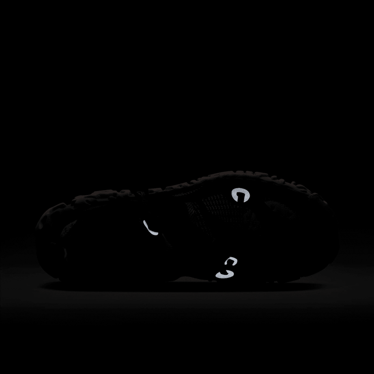 Nike ISPA Overreact Black Red Volt Angle 6