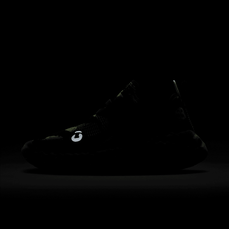 Nike ISPA Overreact Black Red Volt Angle 7