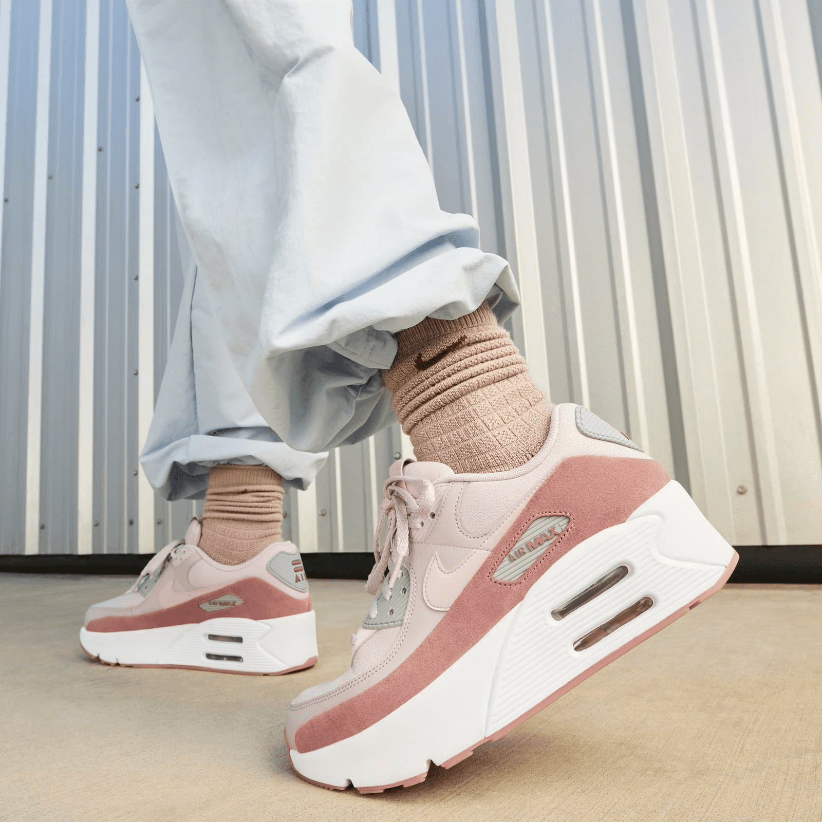 nike air max 90 peach