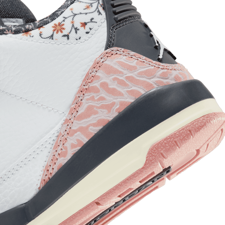 Air Jordan 3 Retro White Red Stardust (PS) Angle 5