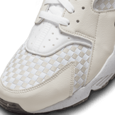 Nike Air Huarache Crater Premium Light Bone White Angle 4