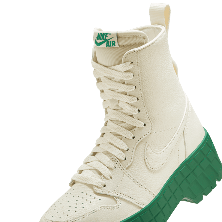 Air Jordan 1 Brooklyn Coconut Milk Pine Green (W) Angle 4