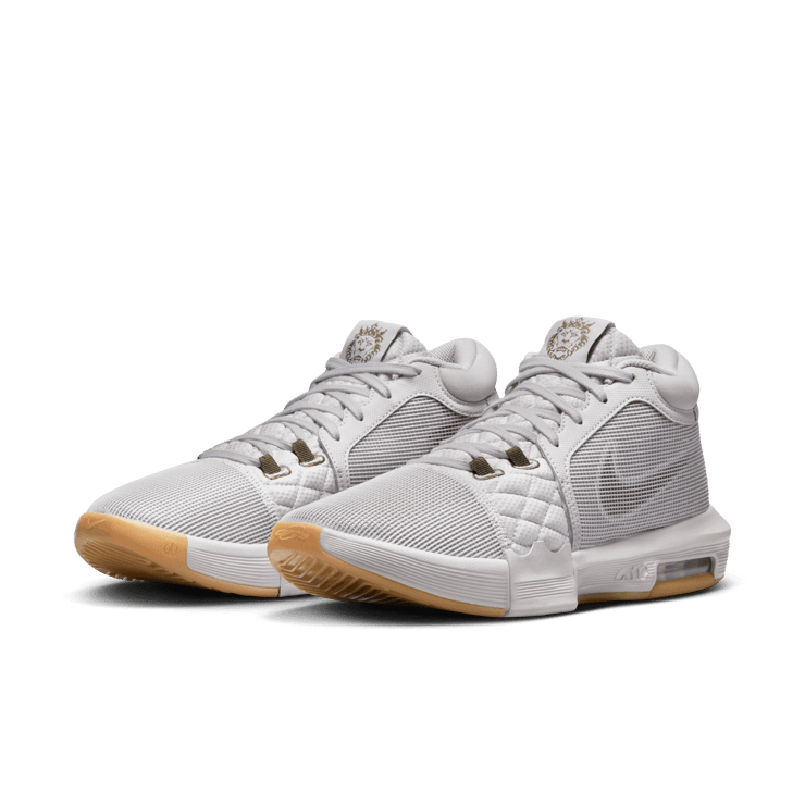 Nike LeBron Witness 8 Basketball Angle 2