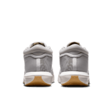 Nike LeBron Witness 8 Basketball Angle 3