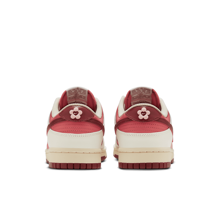 Nike Dunk Low Valentine’s Day (W) Angle 3