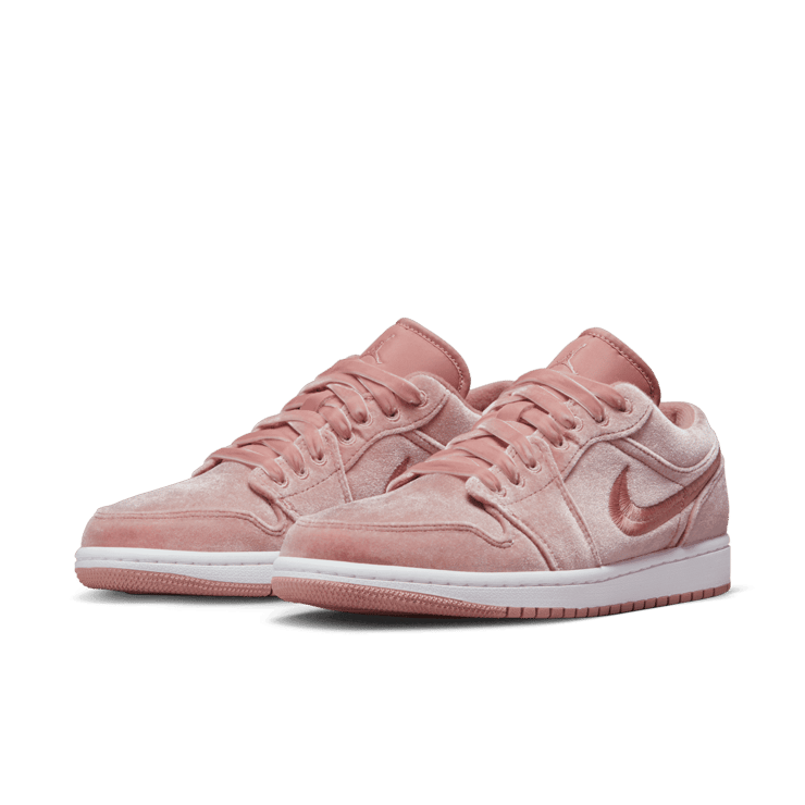 ☆関税込☆NIKE★(W) Jordan 1 Low SE Pink Velvet★22-25cm★ Jordan 1 Low SE Pink Velvet (W) - DQ8396-600 Release Info