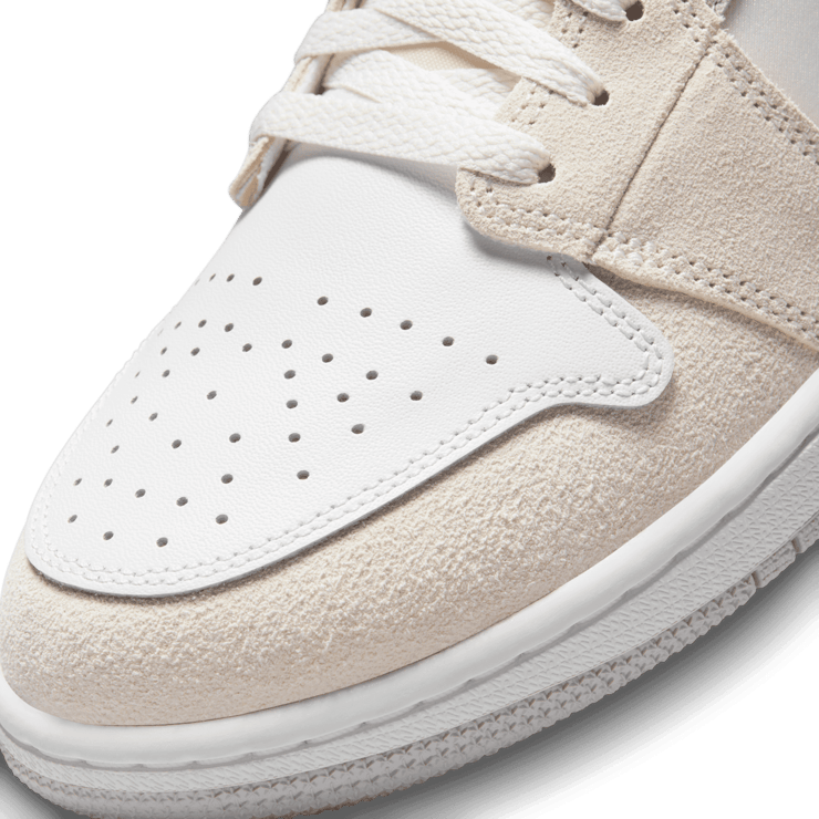 Jordan 1 Low SE Craft Inside Out White Angle 4