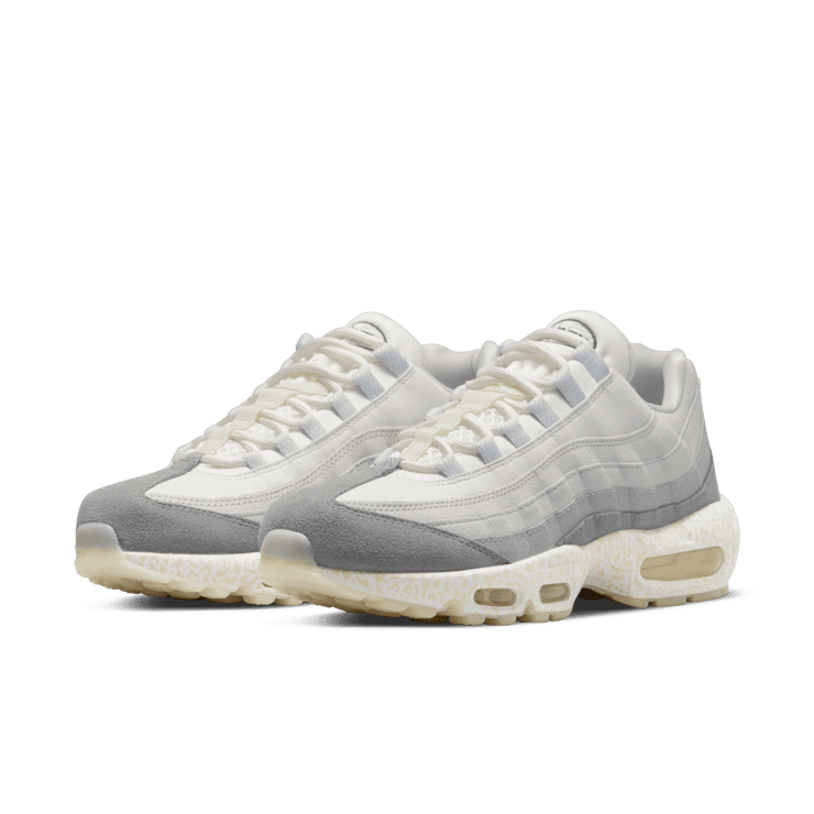 Air Max 95 Light Bone Angle 2