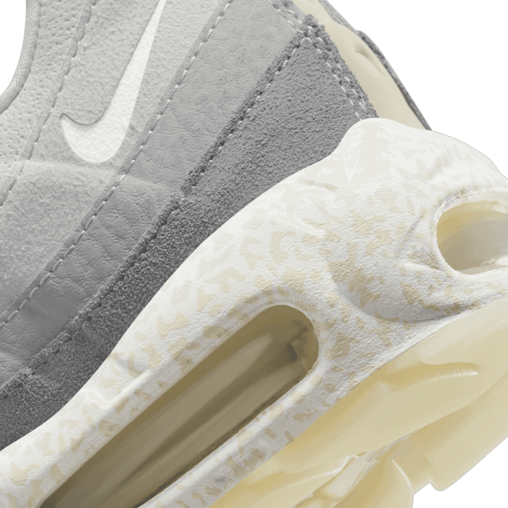 Air Max 95 Light Bone Angle 5
