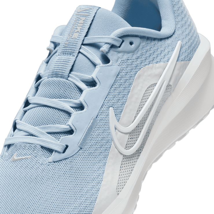 Nike Downshifter 13 Road Angle 4