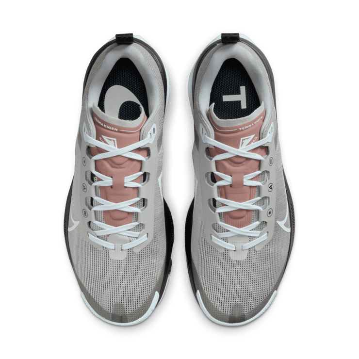 Nike Kiger 9 Trail Angle 1