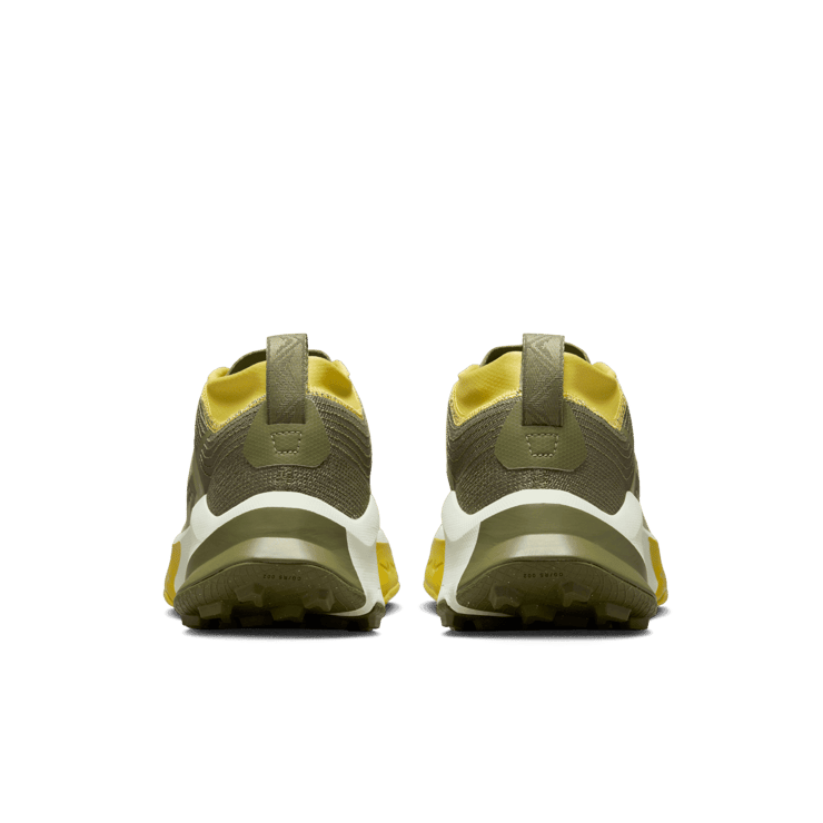 Nike Zegama Trail Angle 3