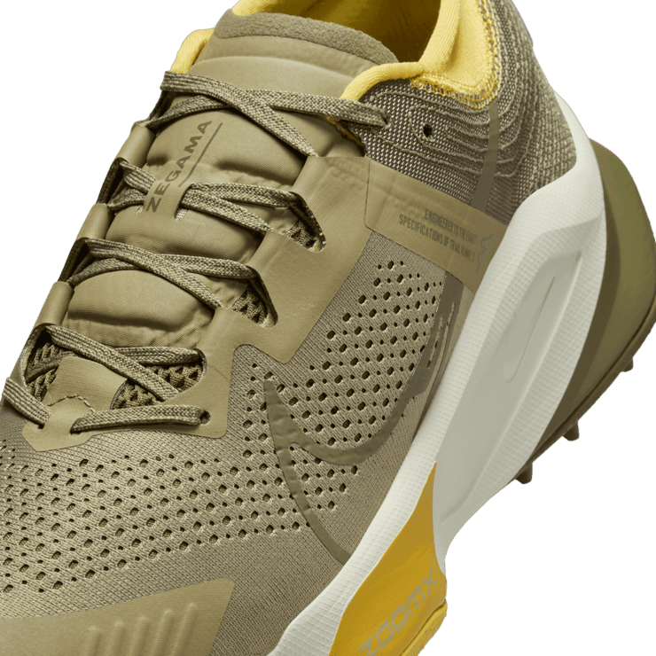 Nike Zegama Trail Angle 4