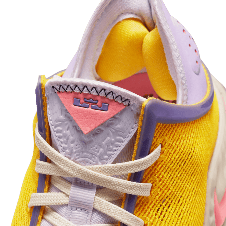 Nike Lebron 19 Low Mismatch Angle 6