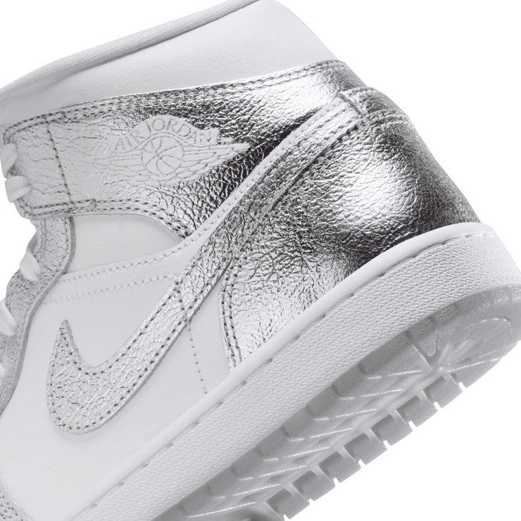 Air Jordan 1 Mid SE Metallic Silver (W) - FN5031-100 Release Info