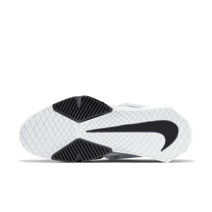 Nike Savaleos 'White Black' Angle 0