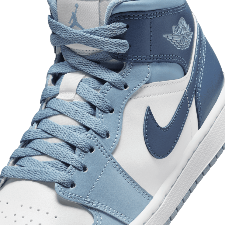 Air Jordan 1 Mid Diffused Blue (W) Angle 4