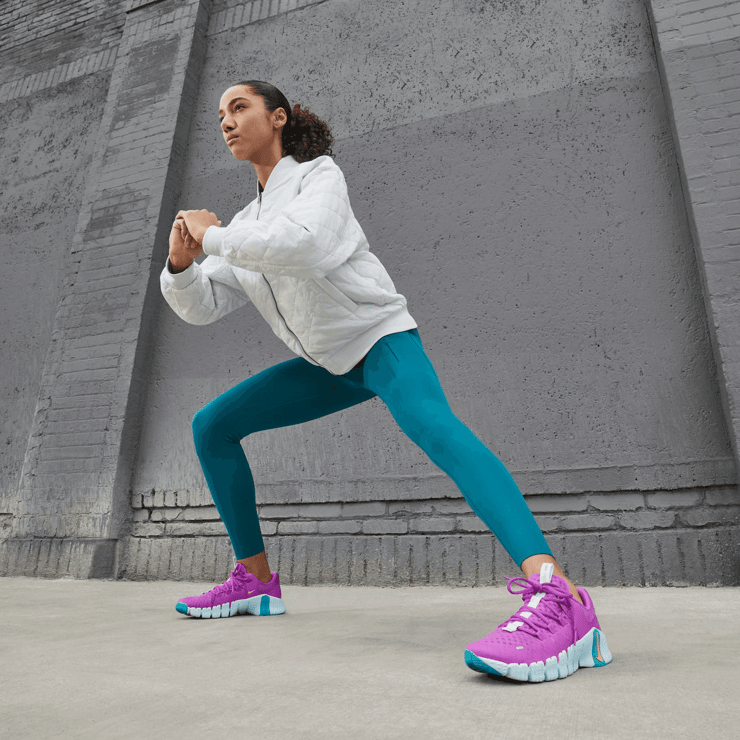 Nike Free Metcon 5 'Hyper Violet' (W) Angle 0