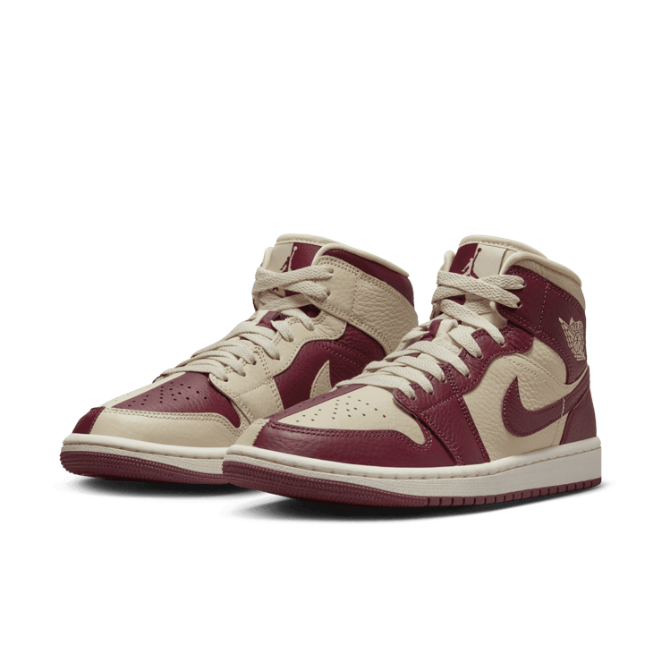 Jordan 1 Mid SE Split Beach Cherrywood (W) Angle 2