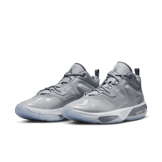 Jordan Stay Loyal 3 Angle 2