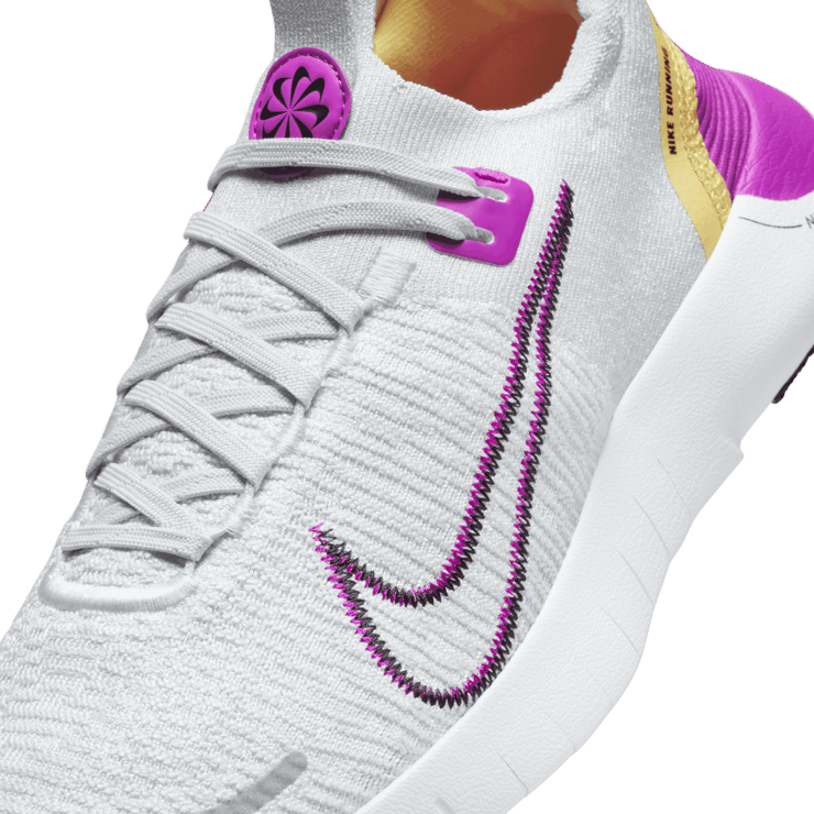 Nike Free RN NN Road Angle 4