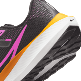 Nike Pegasus 40 Road Angle 6