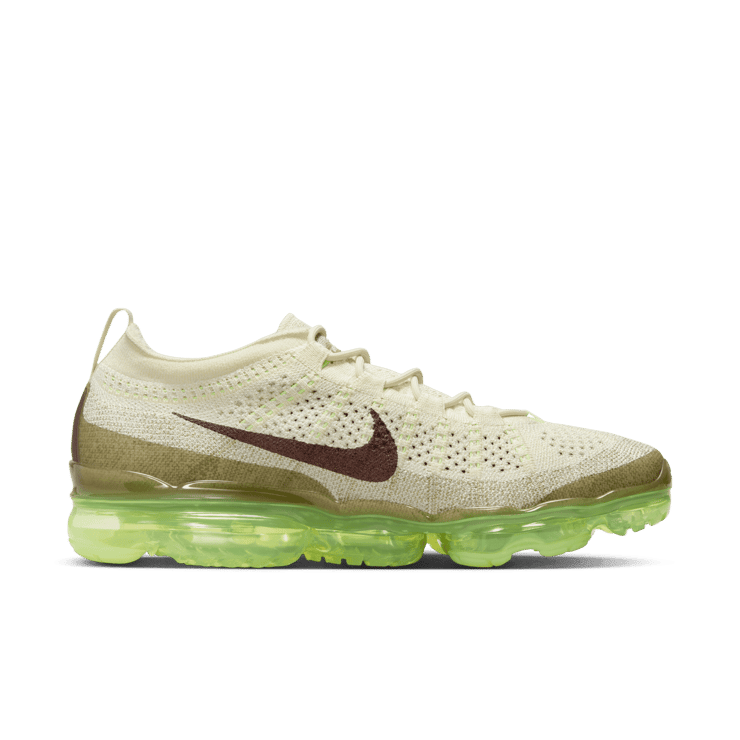 Nike Air VaporMax 2023 Flyknit Angle 1