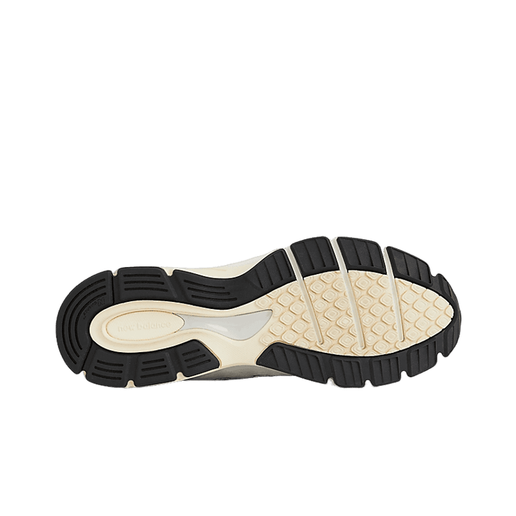 New Balance 990v4 Made in USA Grey Black Angle 3